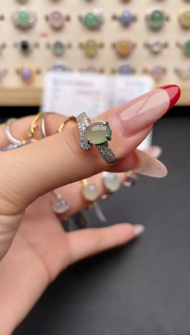 【闪购商品】翡翠戒指银S925镶嵌一物一证一礼盒