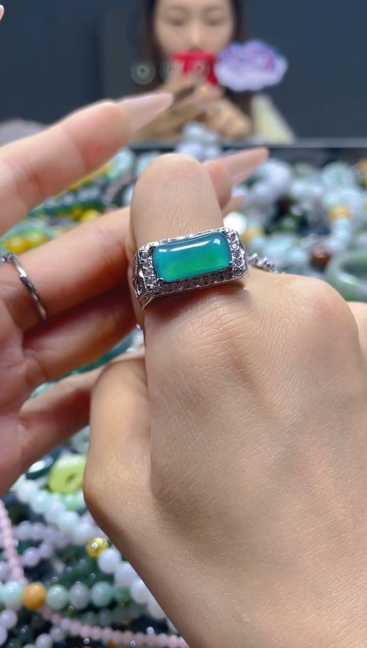 颈饰未镶嵌翡翠/J/翡翠A货，一件也是批发价