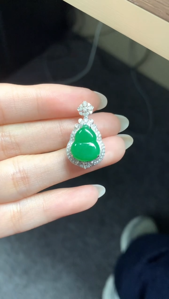 【闪购商品】翡翠吊坠(不含链)18K金镶嵌吊坠|8000+800