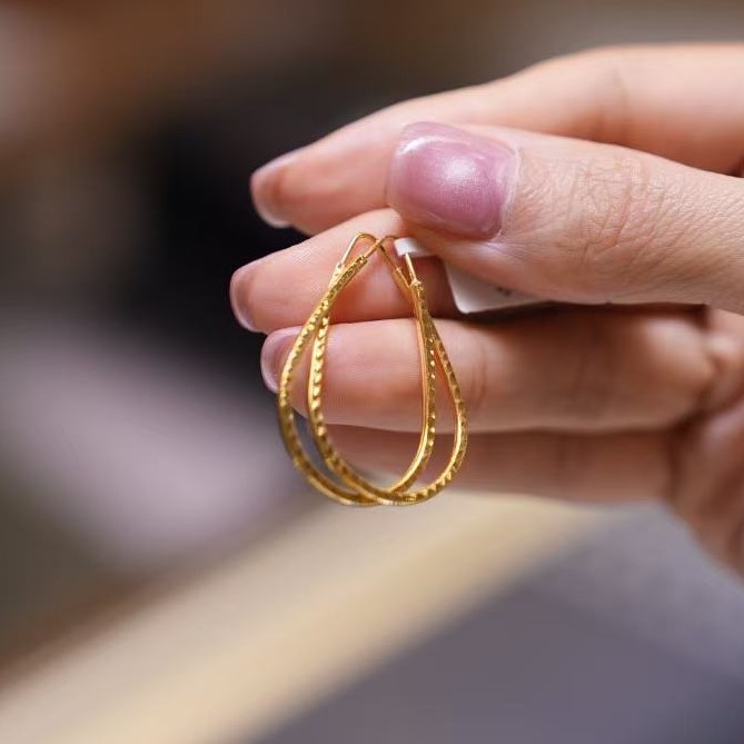 【巧玲专属】足金999鱼鳞水滴耳环 经典时尚百搭 2.89