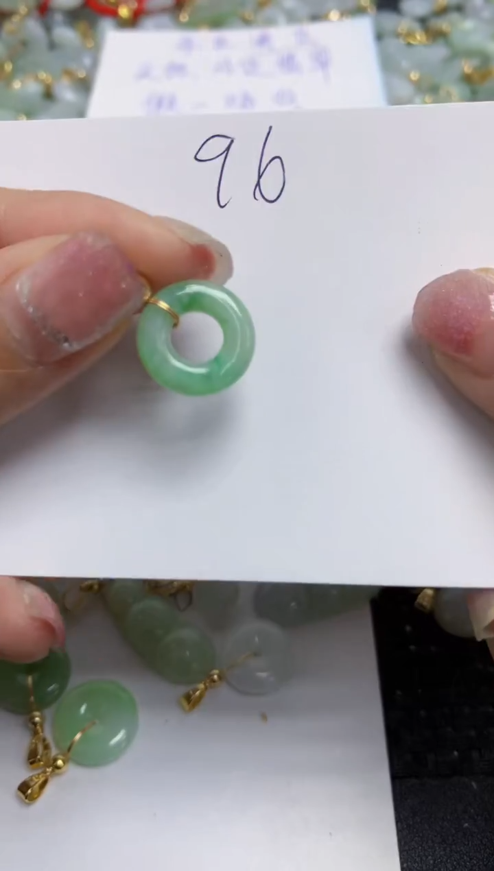 【闪购商品】翡翠颈饰合金天然翡翠A货