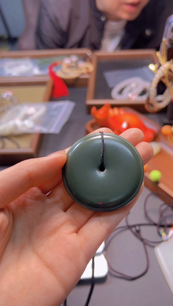 吊坠(不含链)未镶嵌和田玉虎**椒JYMND41218-10