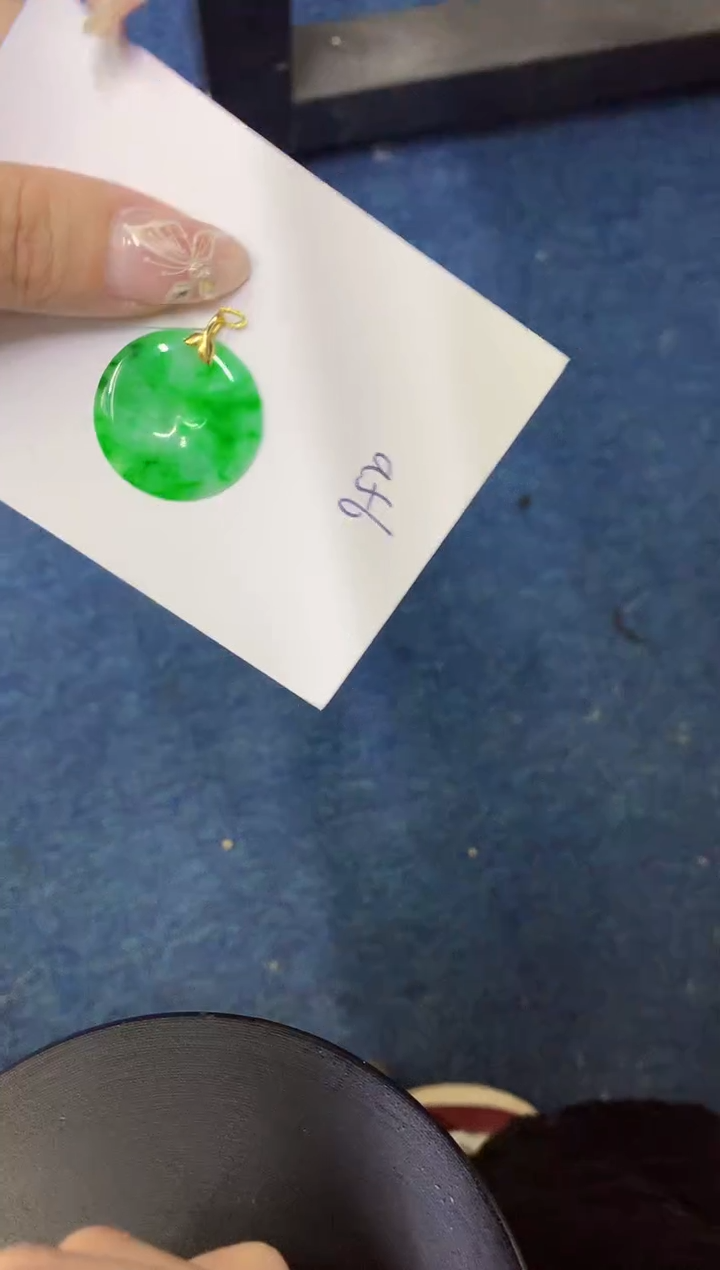 【闪购商品】翡翠颈饰18K金镶嵌0000000000