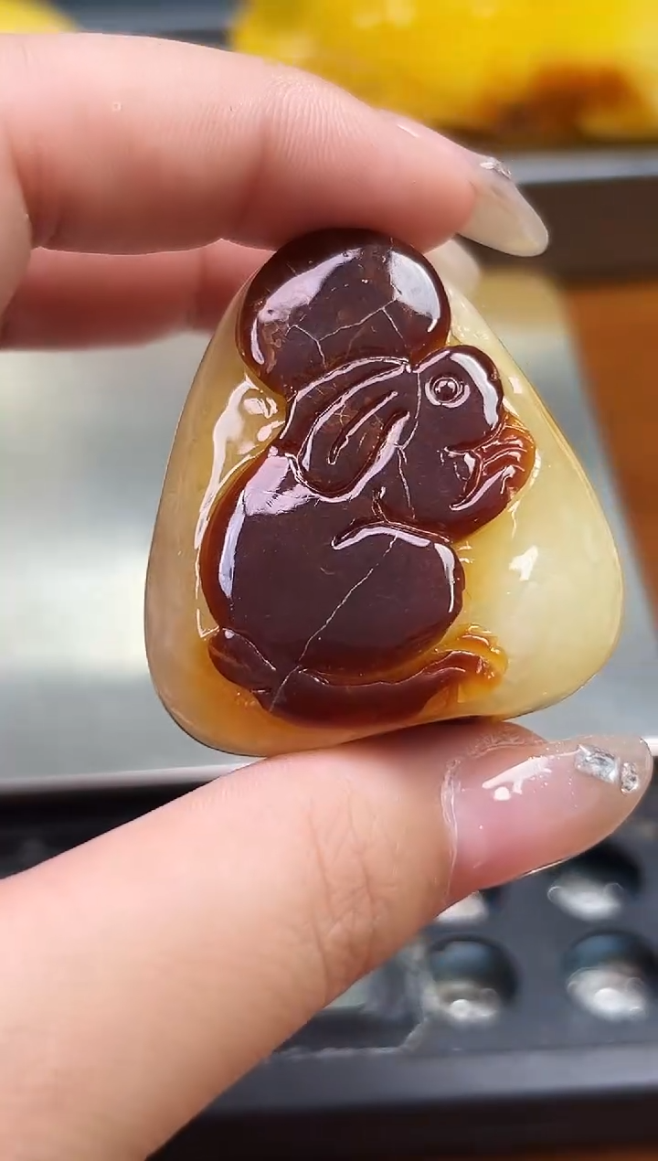 未镶嵌琥珀裸石琥珀蜜蜡吊坠