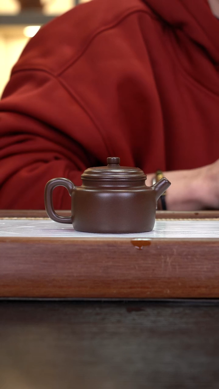 茶壶紫砂  革紫泥   大亨 德中   160cc  全手工