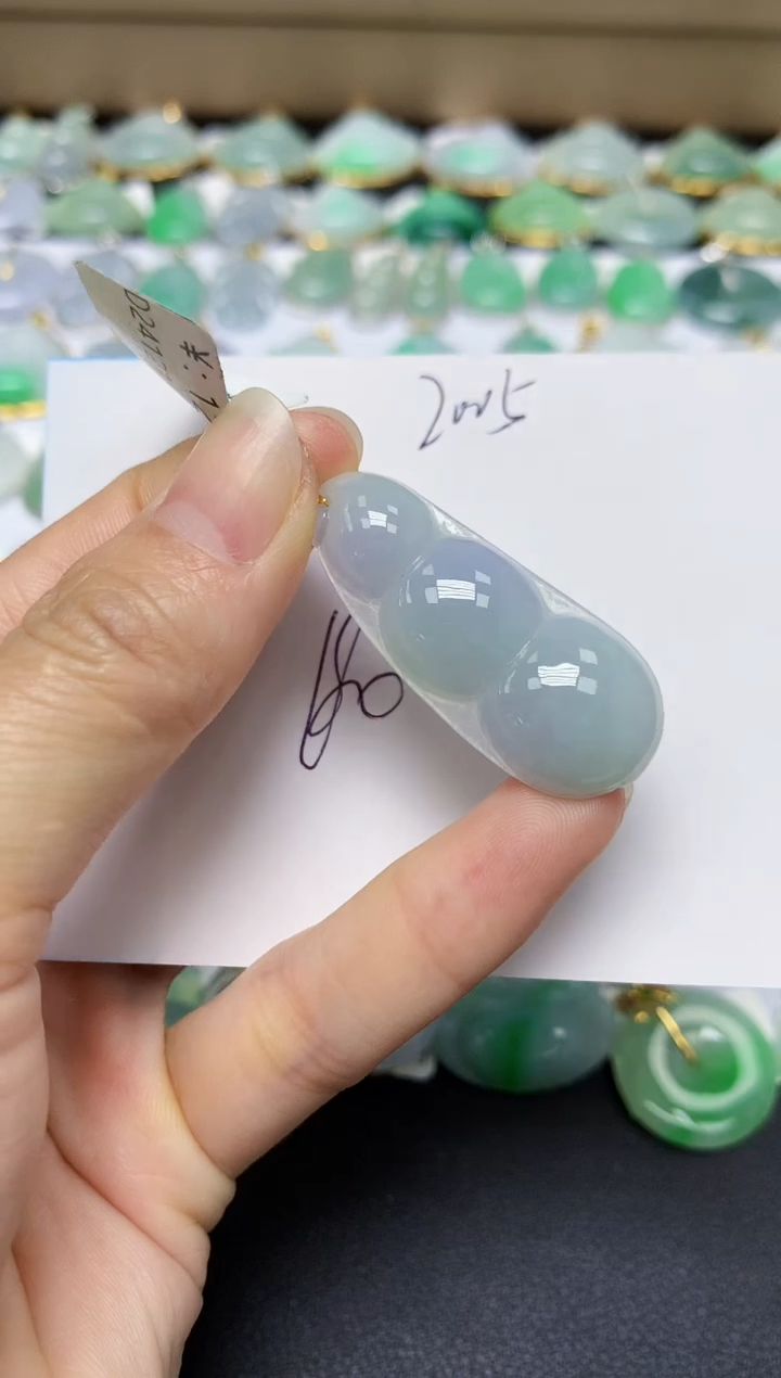 翡翠18K金镶嵌颈饰天然翡翠A货