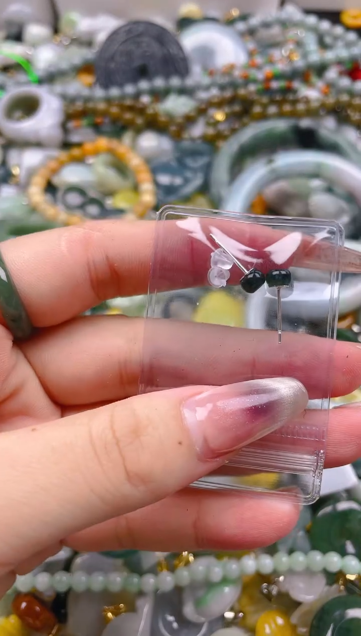 【闪购商品】翡翠颈饰未镶嵌/Z/翡翠A货一图一物