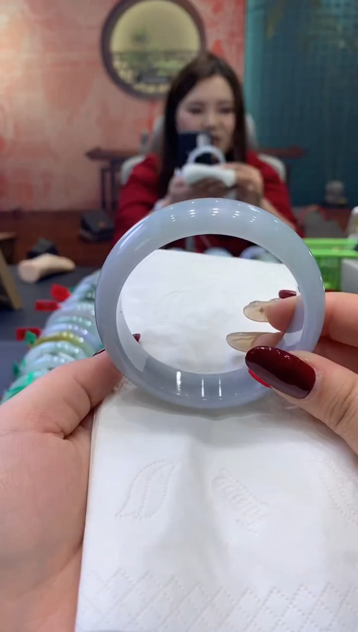 【闪购商品】翡翠手镯未镶嵌多人000134