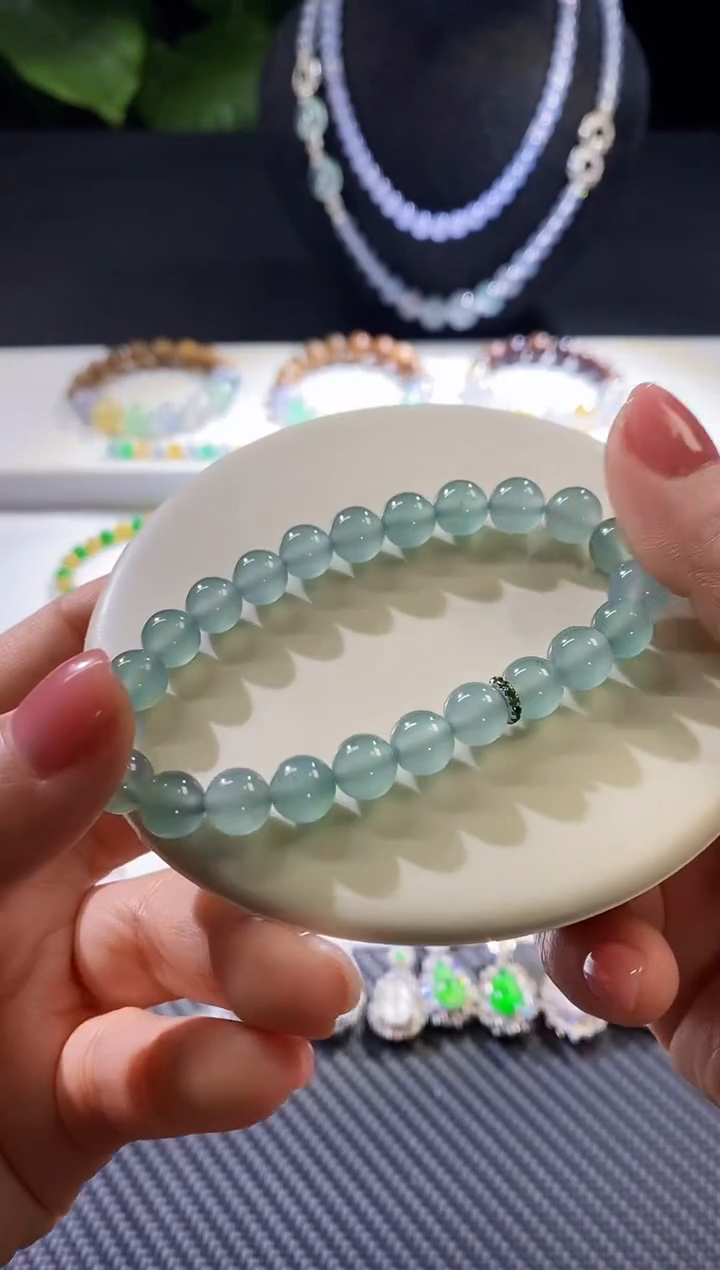 【闪购商品】翡翠挂件未镶嵌亏清手串