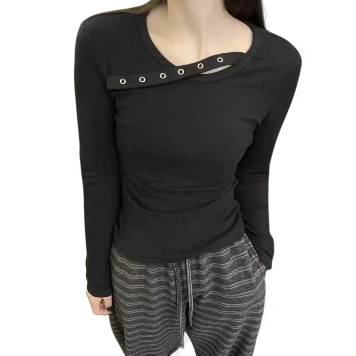 爆单猪家辣妹B备超酷U领小众设计感显瘦加绒长袖T