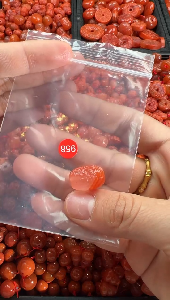 【闪购商品】南红玛瑙颈饰未镶嵌11