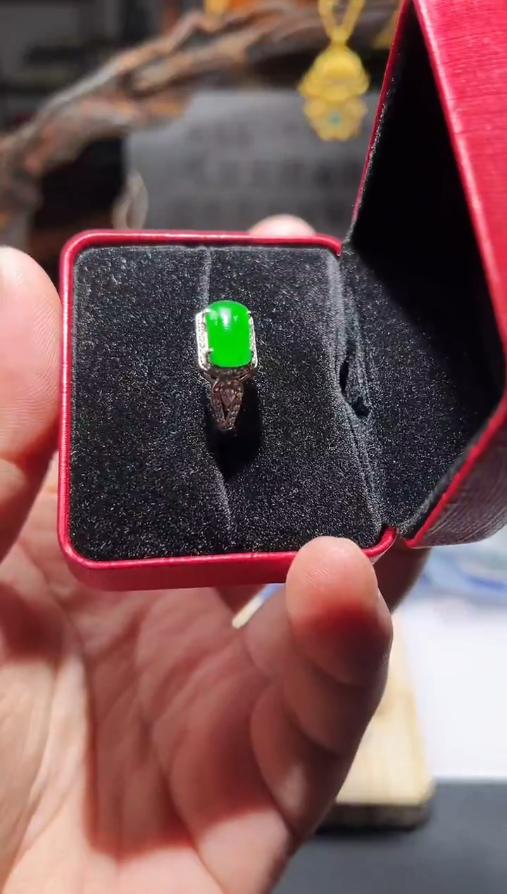 未镶嵌定制翡翠陈*戒指
