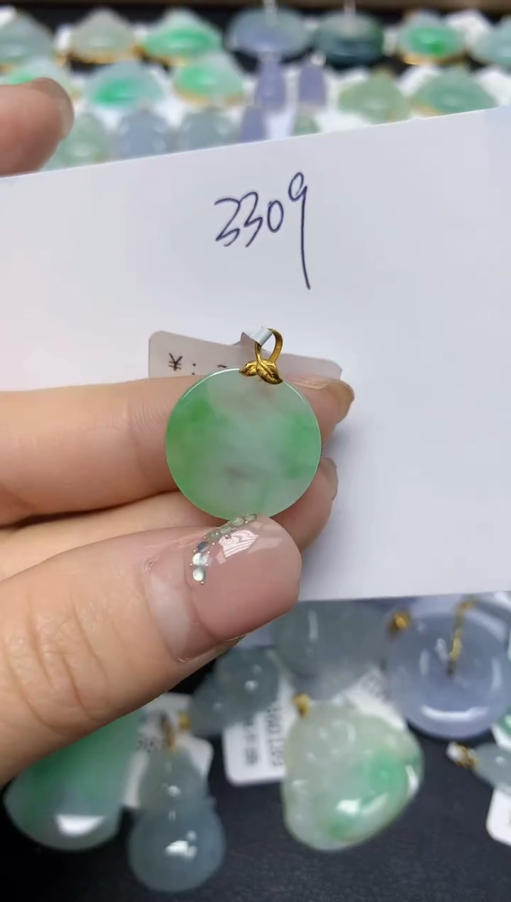 【闪购商品】翡翠挂件18K金镶嵌 天然翡翠A货