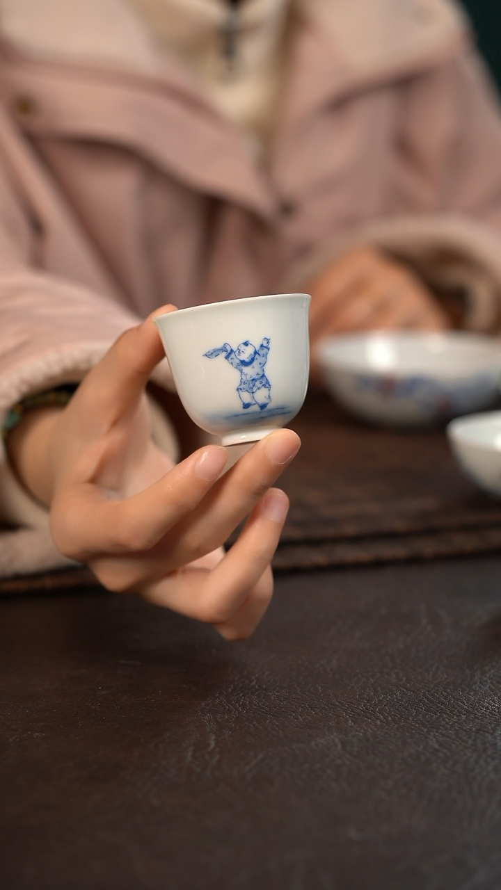 【闪购商品】杯聚澜堂童子采茶闻香杯 *D