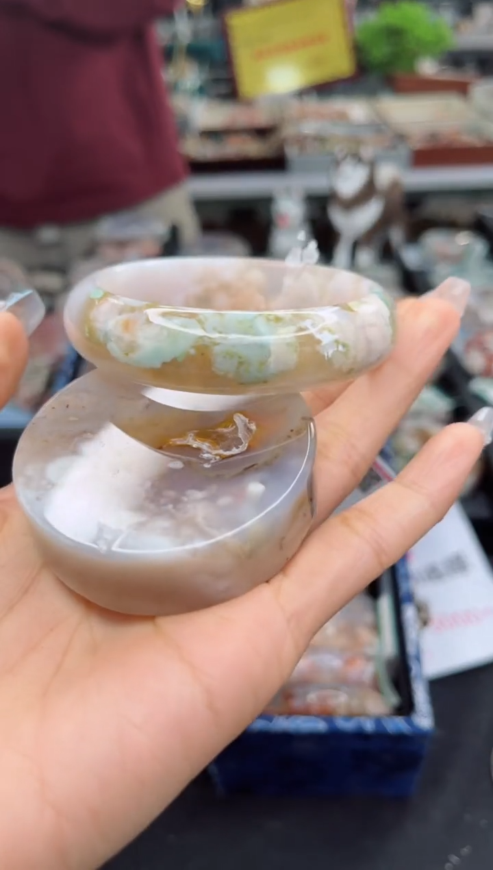 【闪购商品】石英质玉手镯未镶嵌58圈口（赠品镯心）3918098