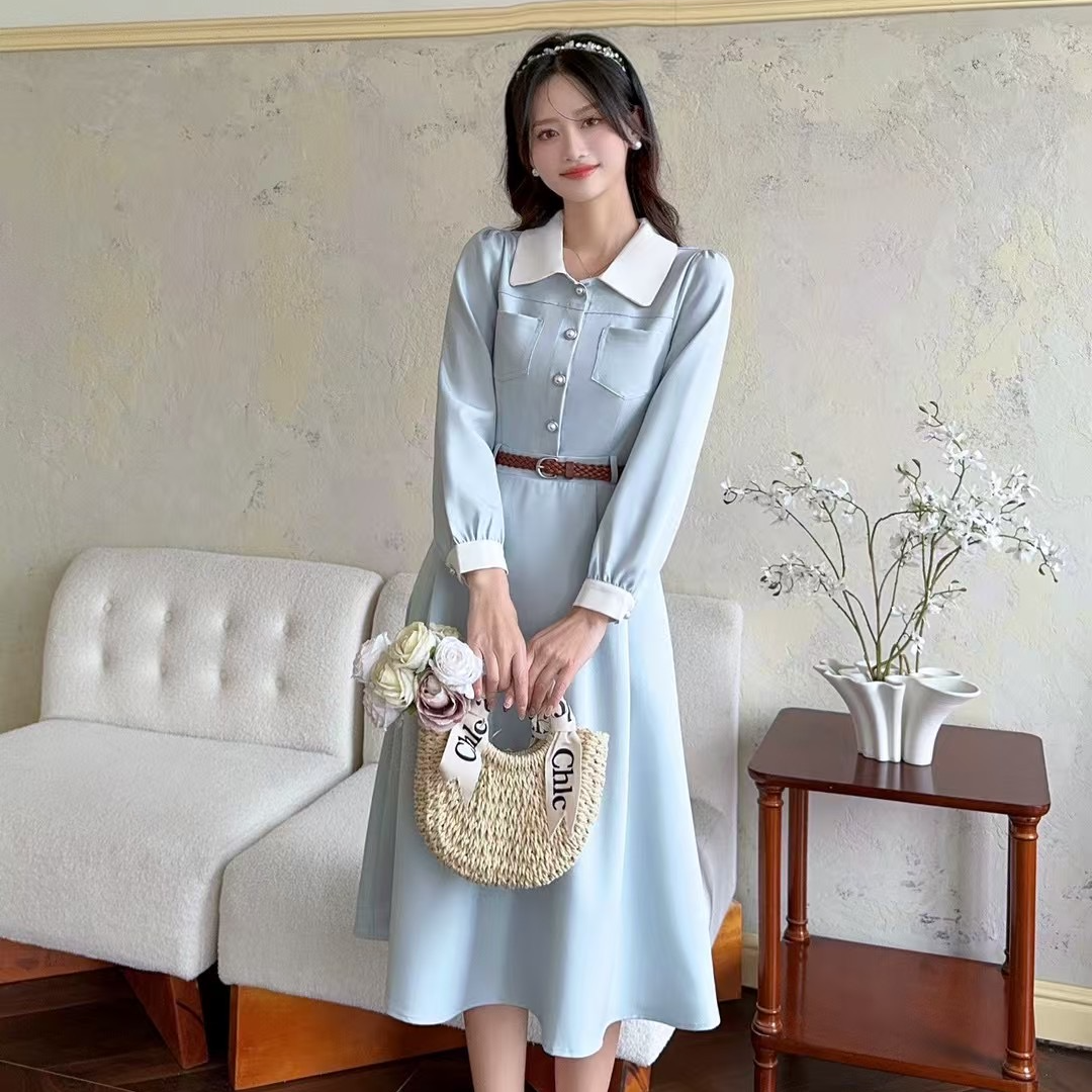 【芊朵】2025春装新款文艺小清新甜美单排扣收腰显瘦中长款连衣裙