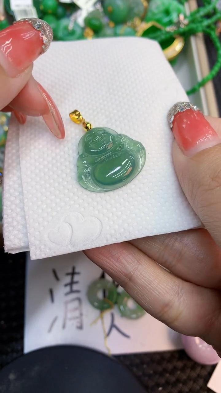 颈饰未镶嵌翡翠1