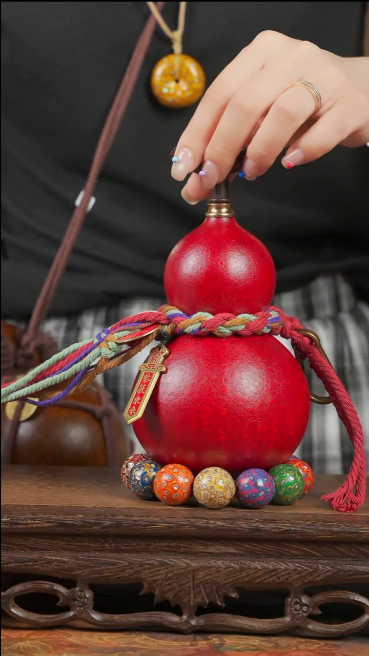 WU071腰挂款葫芦不包手串