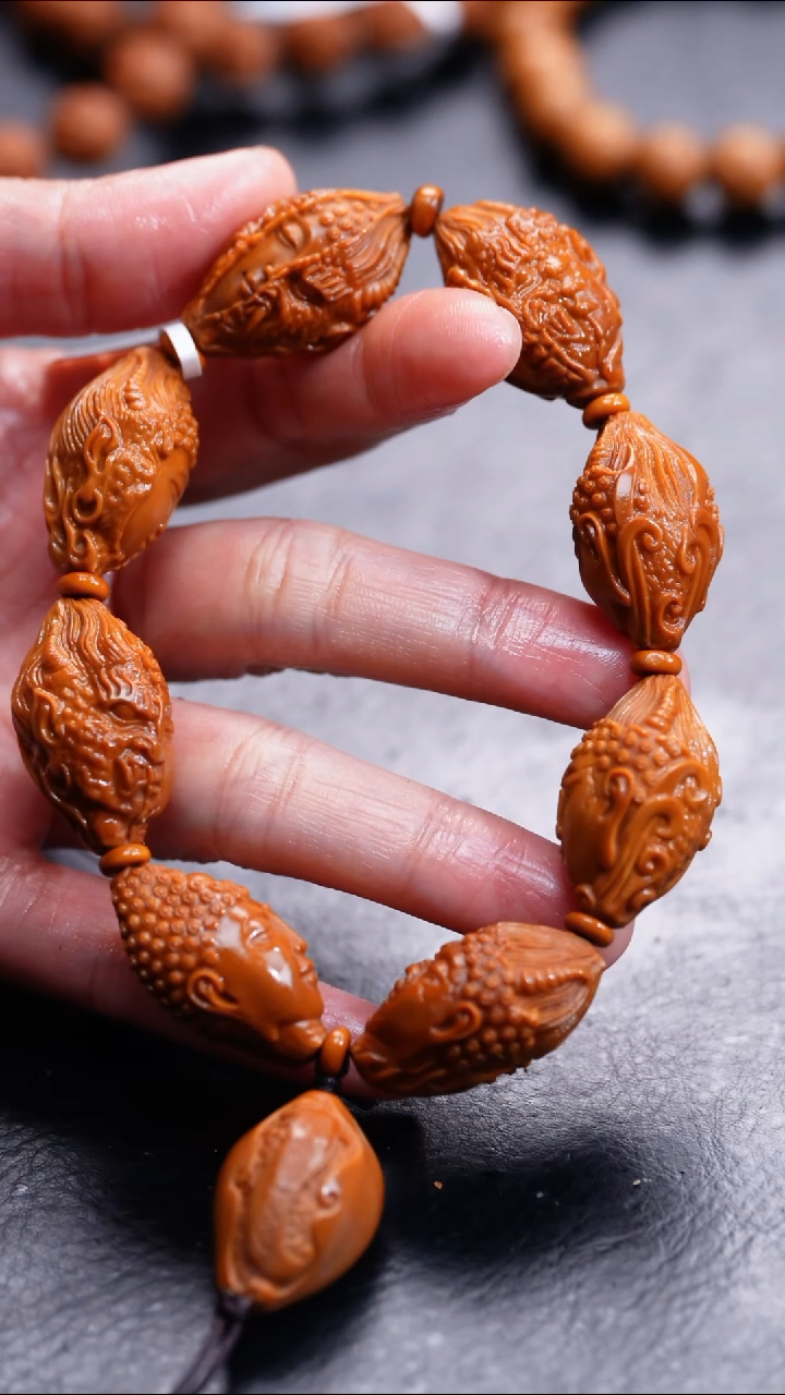 【闪购商品】橄榄核吊坠橄榄核