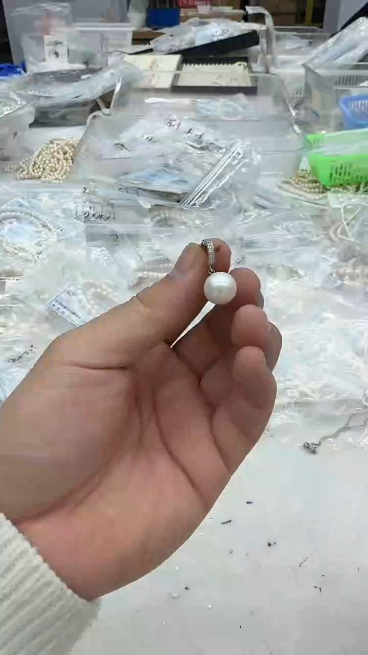 吊坠(赠链)未镶嵌淡水珍珠11mm 白珠万能扣