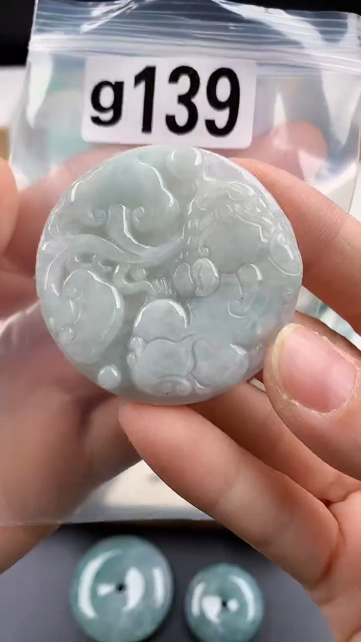 颈饰未镶嵌翡翠天然翡翠吊坠挂件