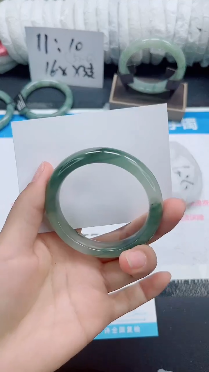 石英质玉手镯未镶嵌b118-圈口52.5