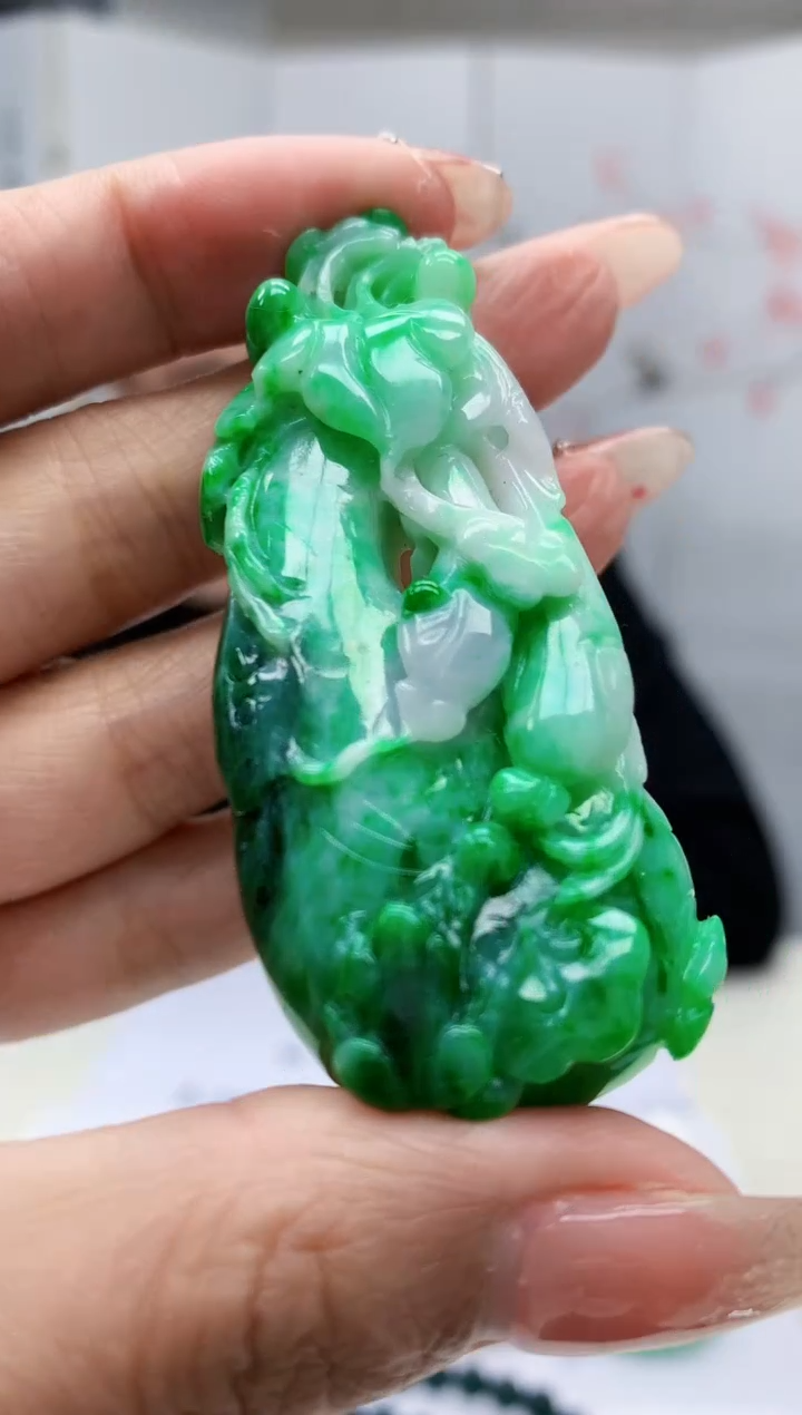 【闪购商品】定制翡翠未镶嵌5152MM-毛货挂件112