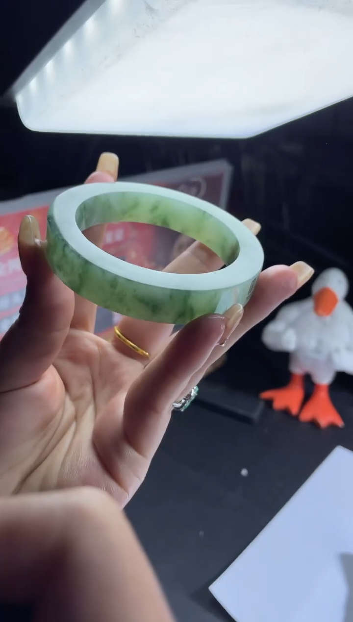 【闪购商品】定制翡翠手镯未镶嵌手镯DDQ/发一件