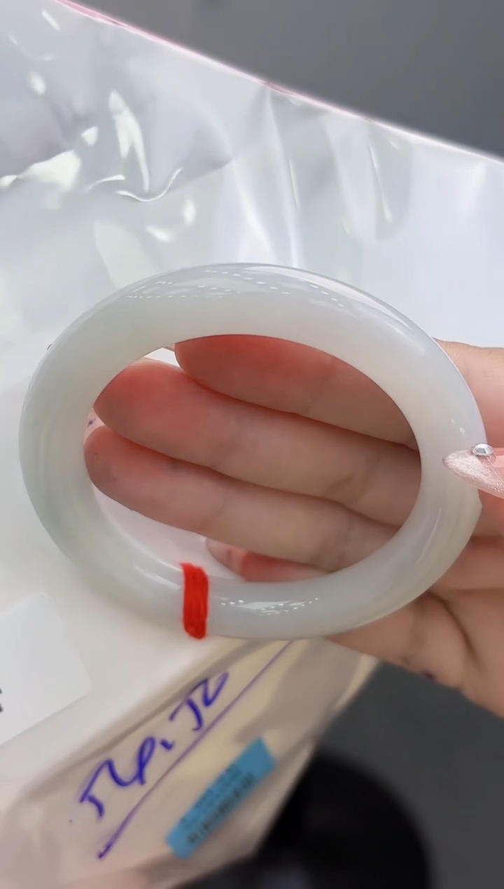 【闪购商品】翡翠手镯未镶嵌翡翠手镯