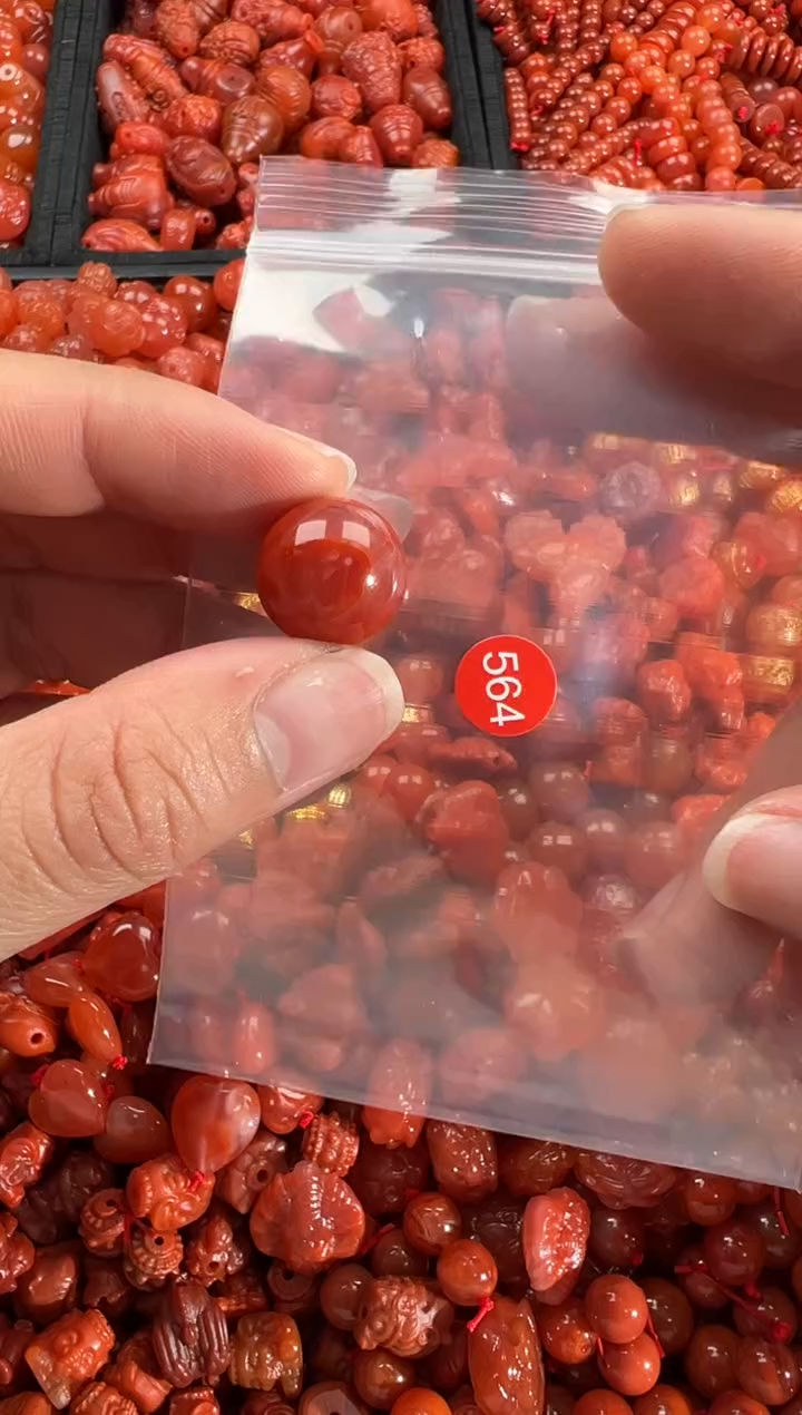 【闪购商品】南红玛瑙颈饰未镶嵌1