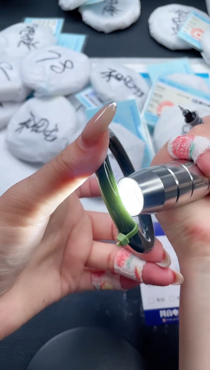 和田玉手镯未镶嵌13V188-59