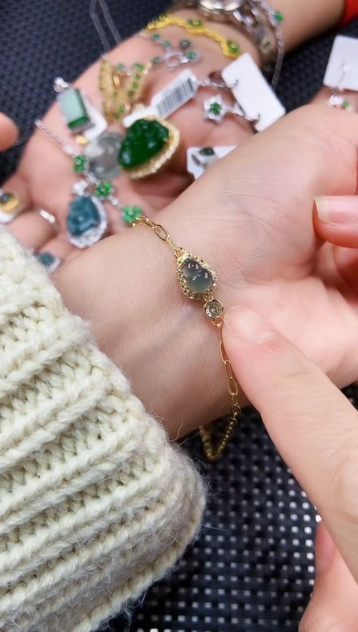 【闪购商品】翡翠手镯未镶嵌111111111