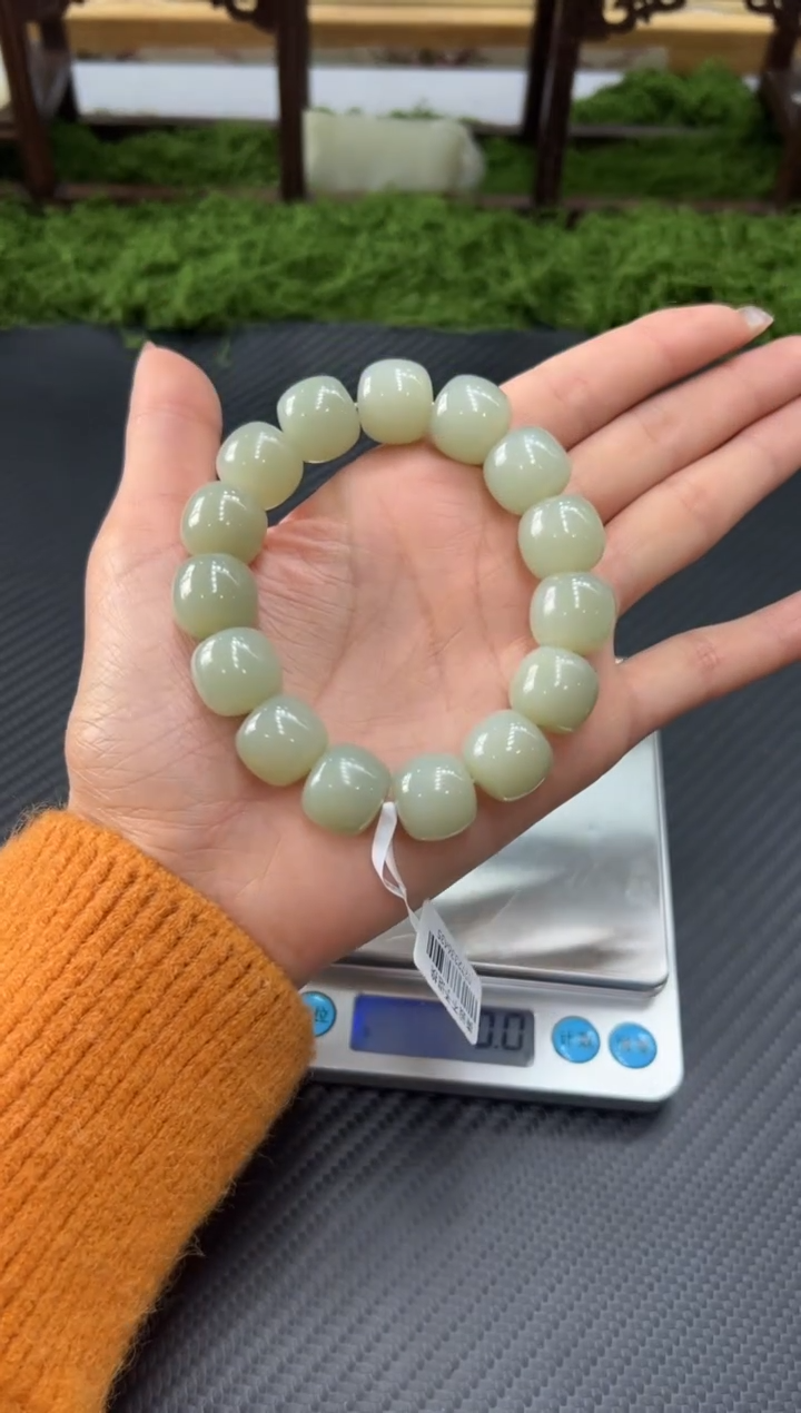 未镶嵌手串和田玉且末微色差近矿卡15