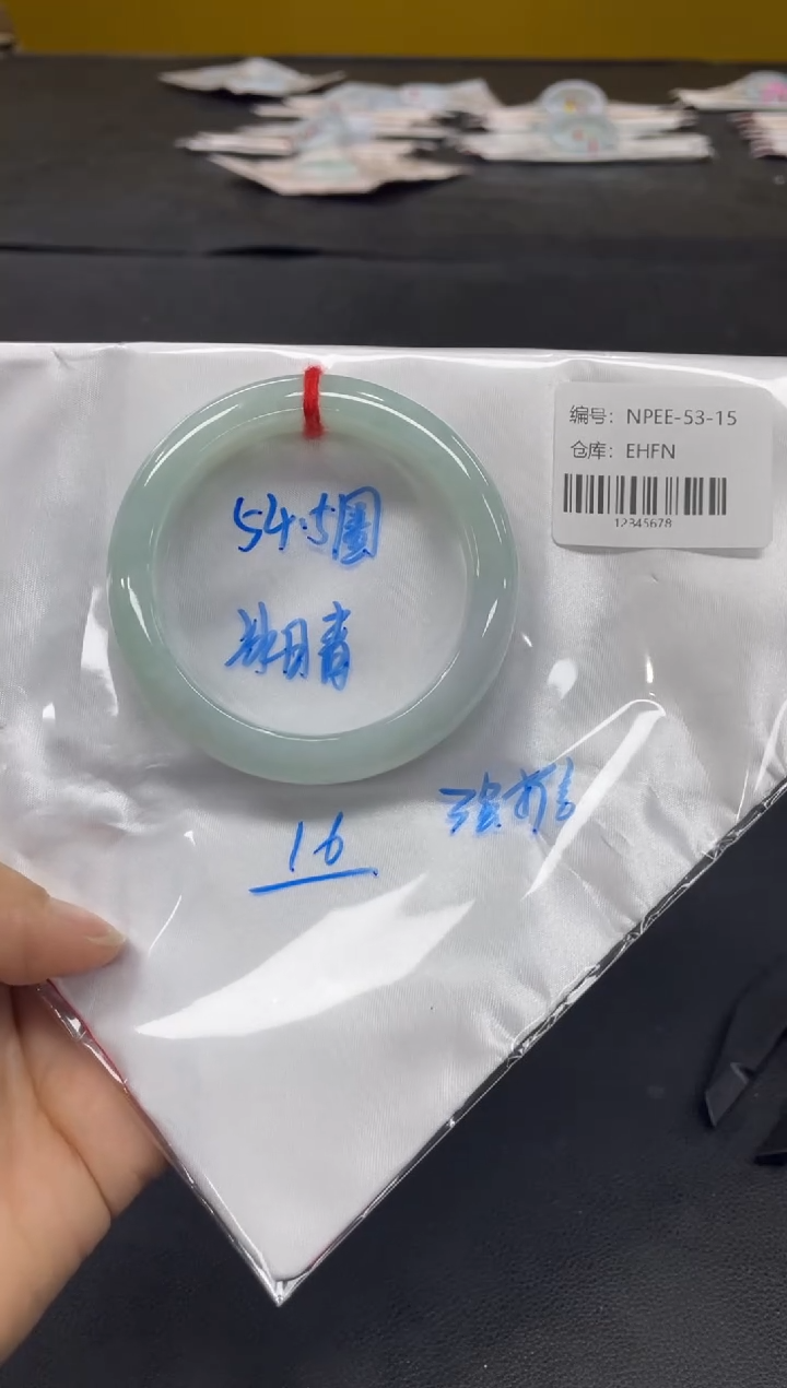 未镶嵌手镯翡翠翡翠手镯