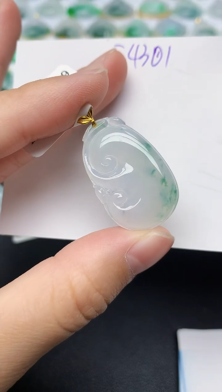 颈饰18K金镶嵌翡翠天然缅甸A货翡翠百元以上9元证书费自理