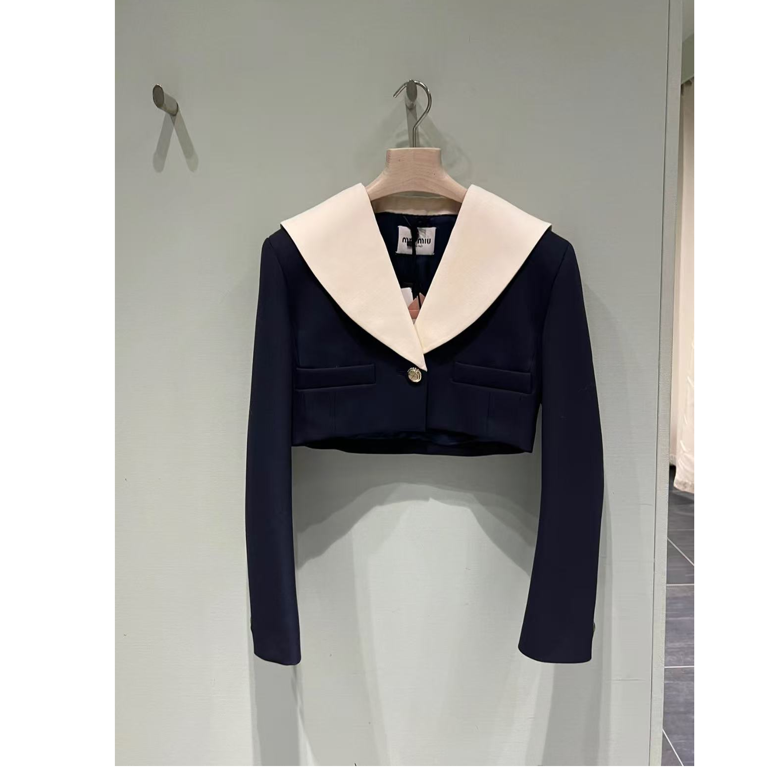99新 MIU MIU/缪缪 双双臻选/vv02568/缪缪外套/38