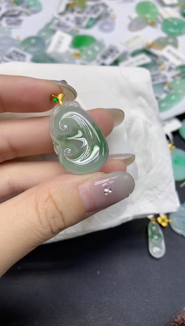 颈饰18K金镶嵌翡翠天然缅甸翡翠A货百元以上9元证书费自理