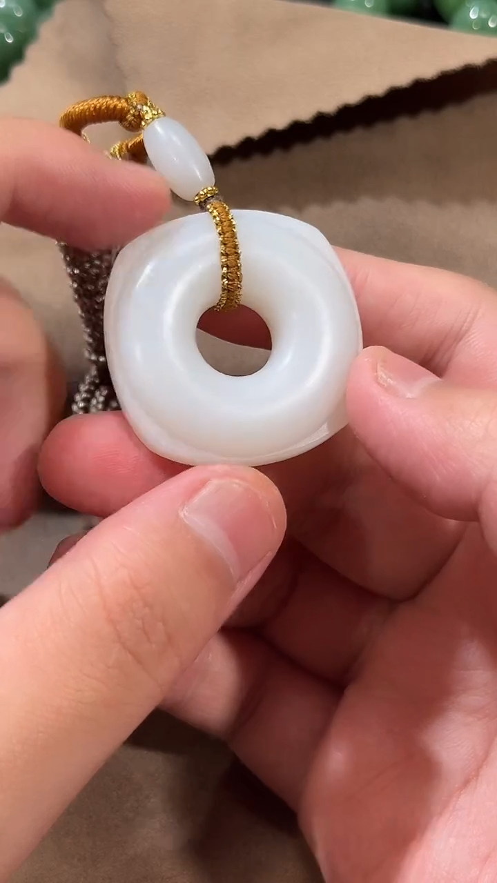 【闪购商品】和田玉吊坠未镶嵌1566四方平安扣