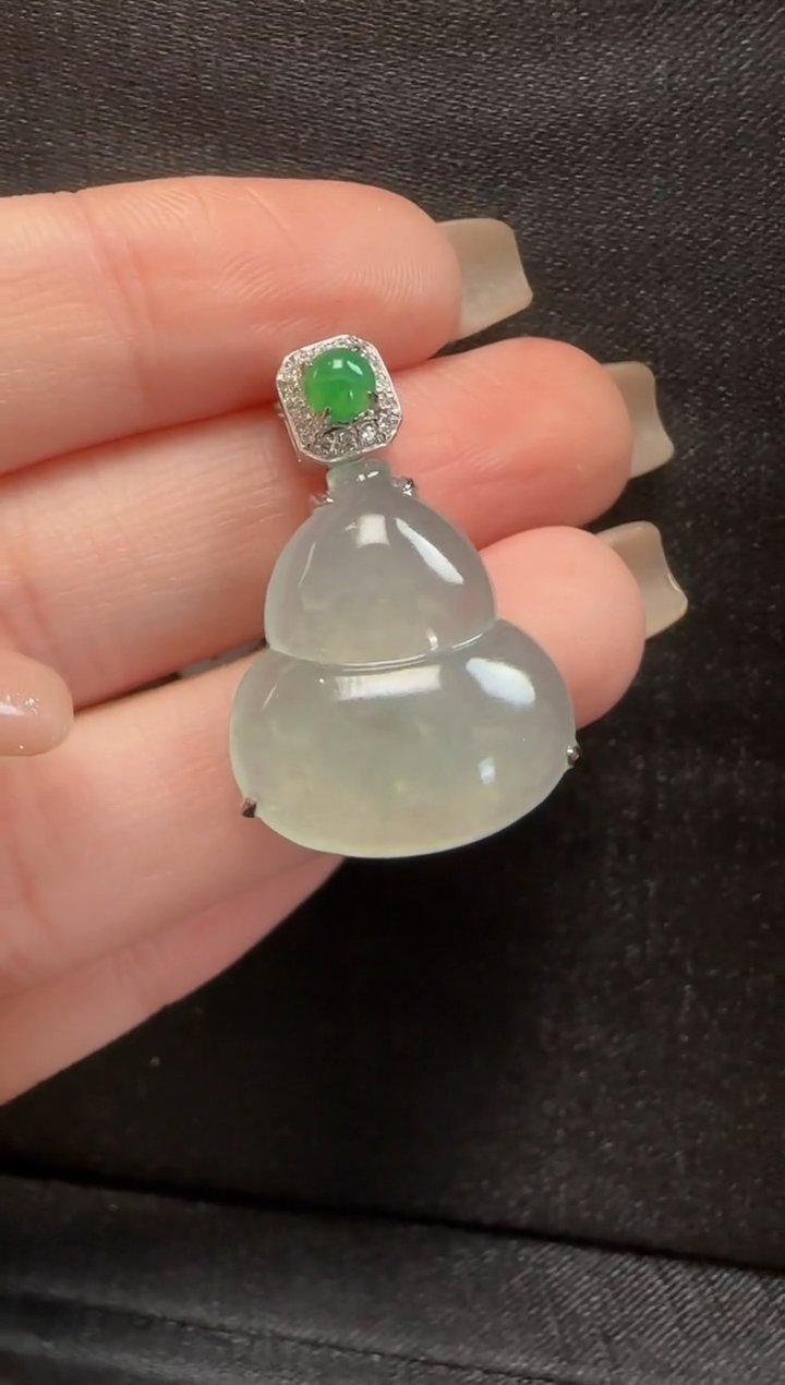 【闪购商品】翡翠颈饰18K金镶嵌0-65葫芦