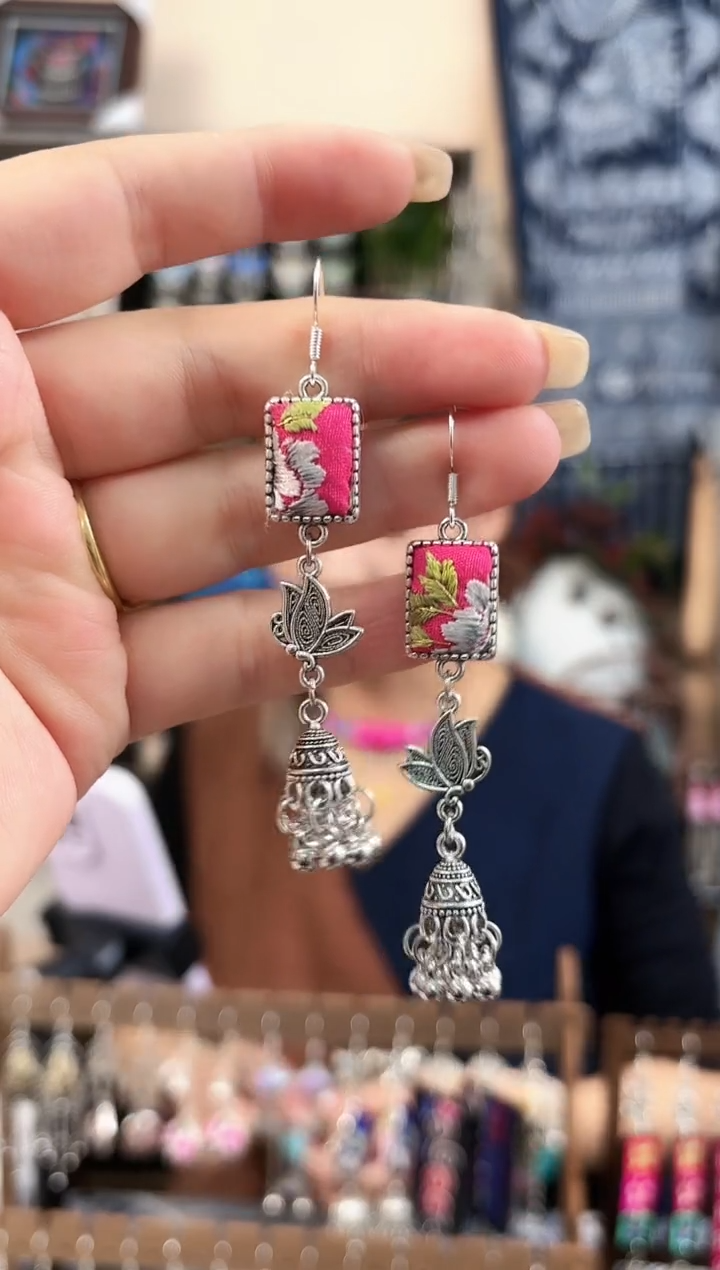 织绣民族风非遗老绣饰品501