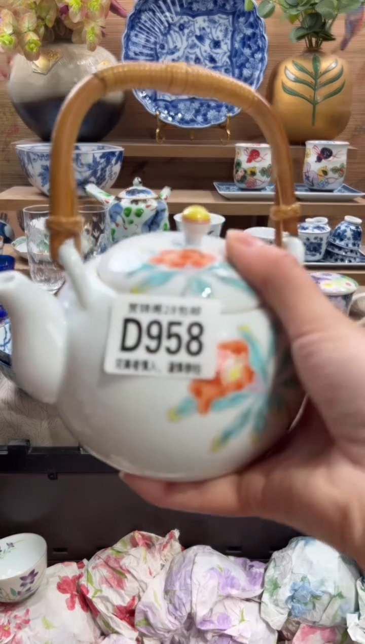 瓷片融****饰       D958