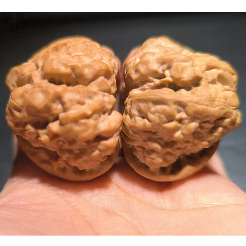 涞水麻核桃手把件文玩核桃