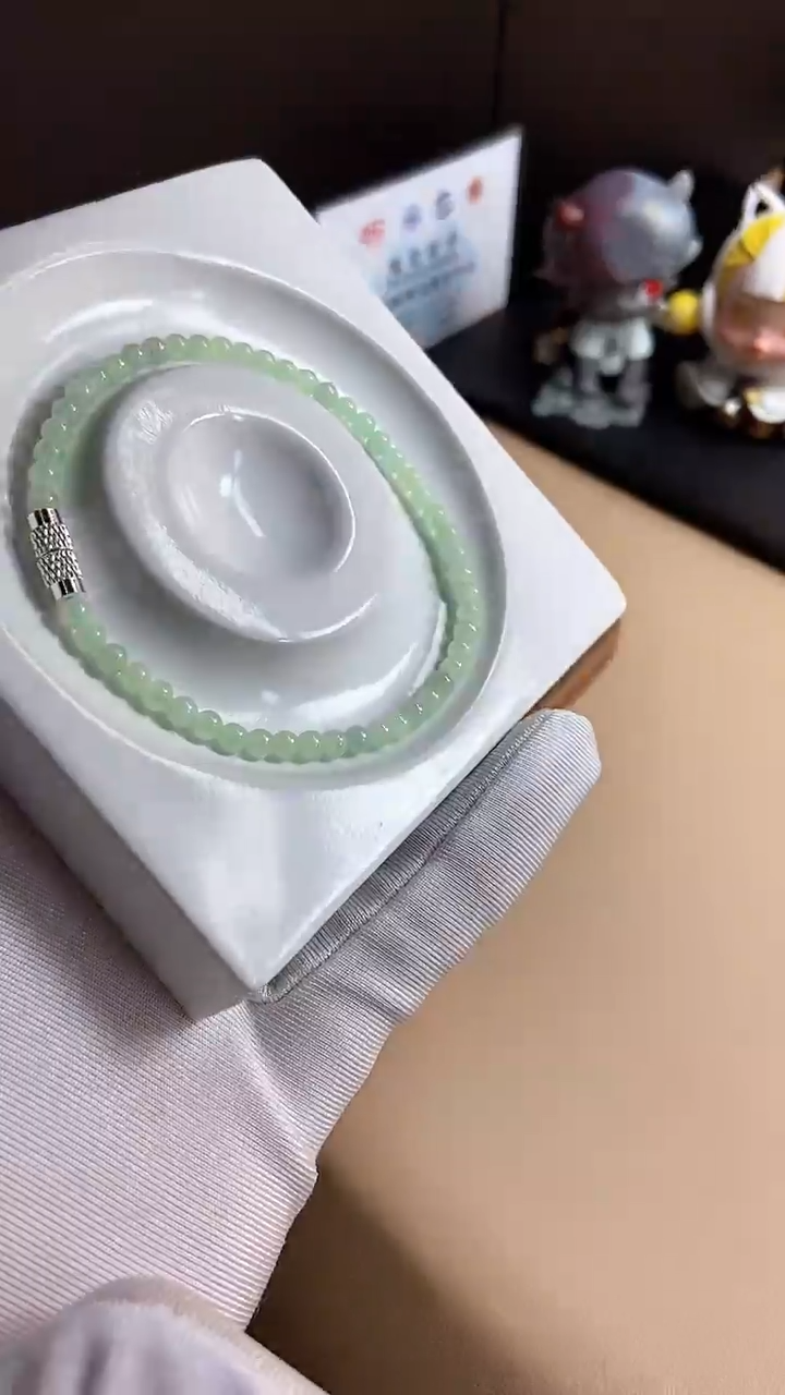 【闪购商品】翡翠手串未镶嵌天然翡翠A货 LV