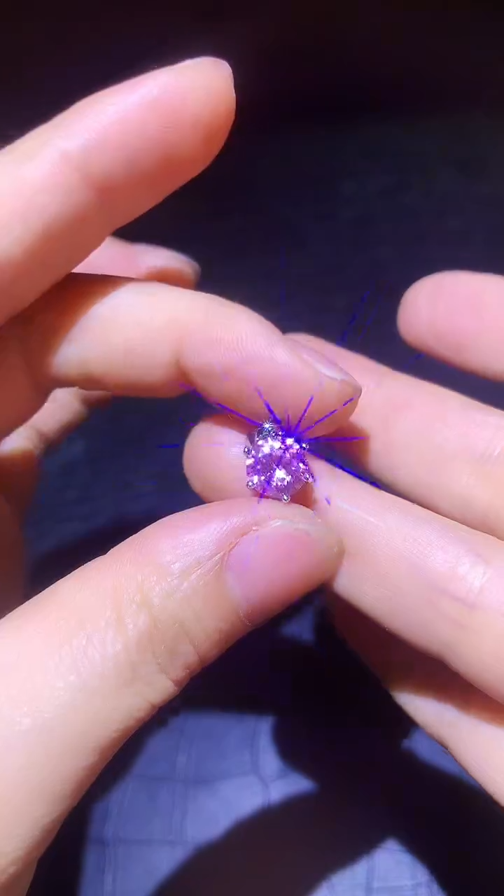 吊坠多样性发其一xb1