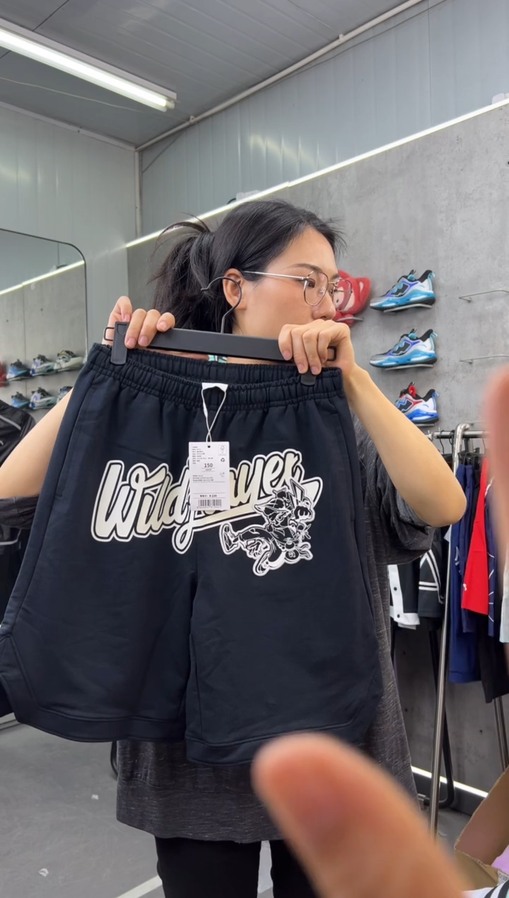 安踏儿童衣服尺码 ：160