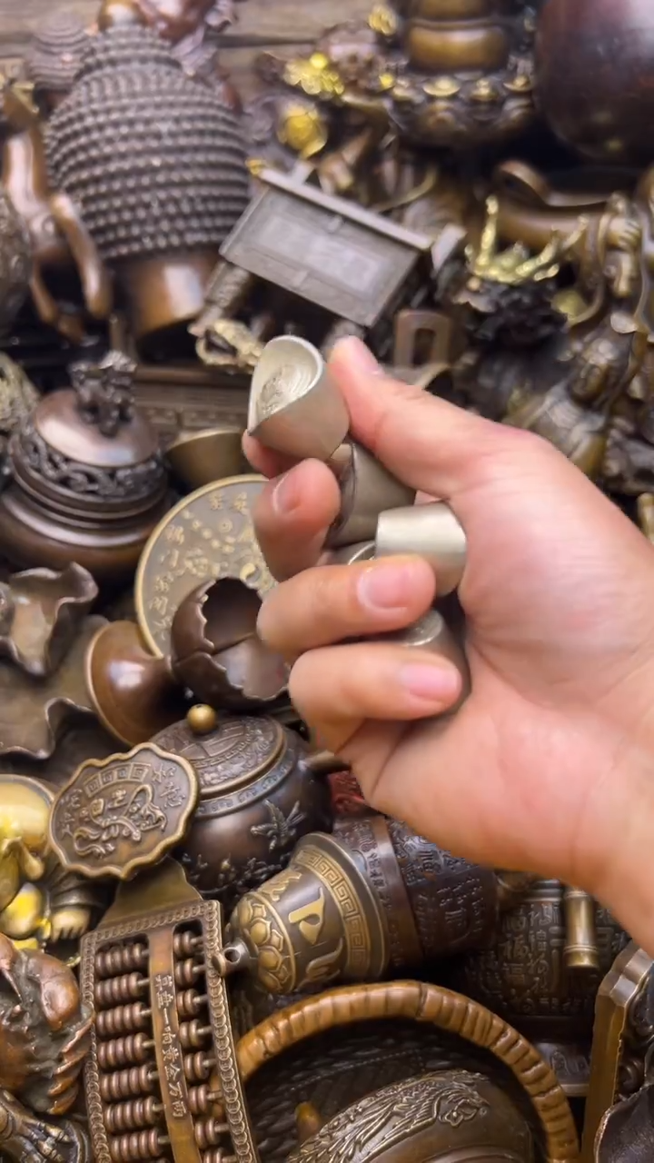 精美铜器，点击下单