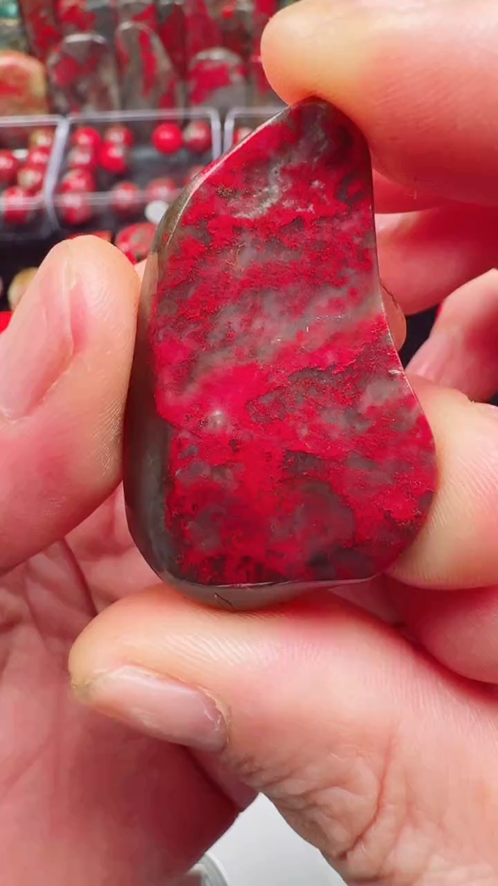 昌化鸡血石昌化田黄鸡血石19.9克