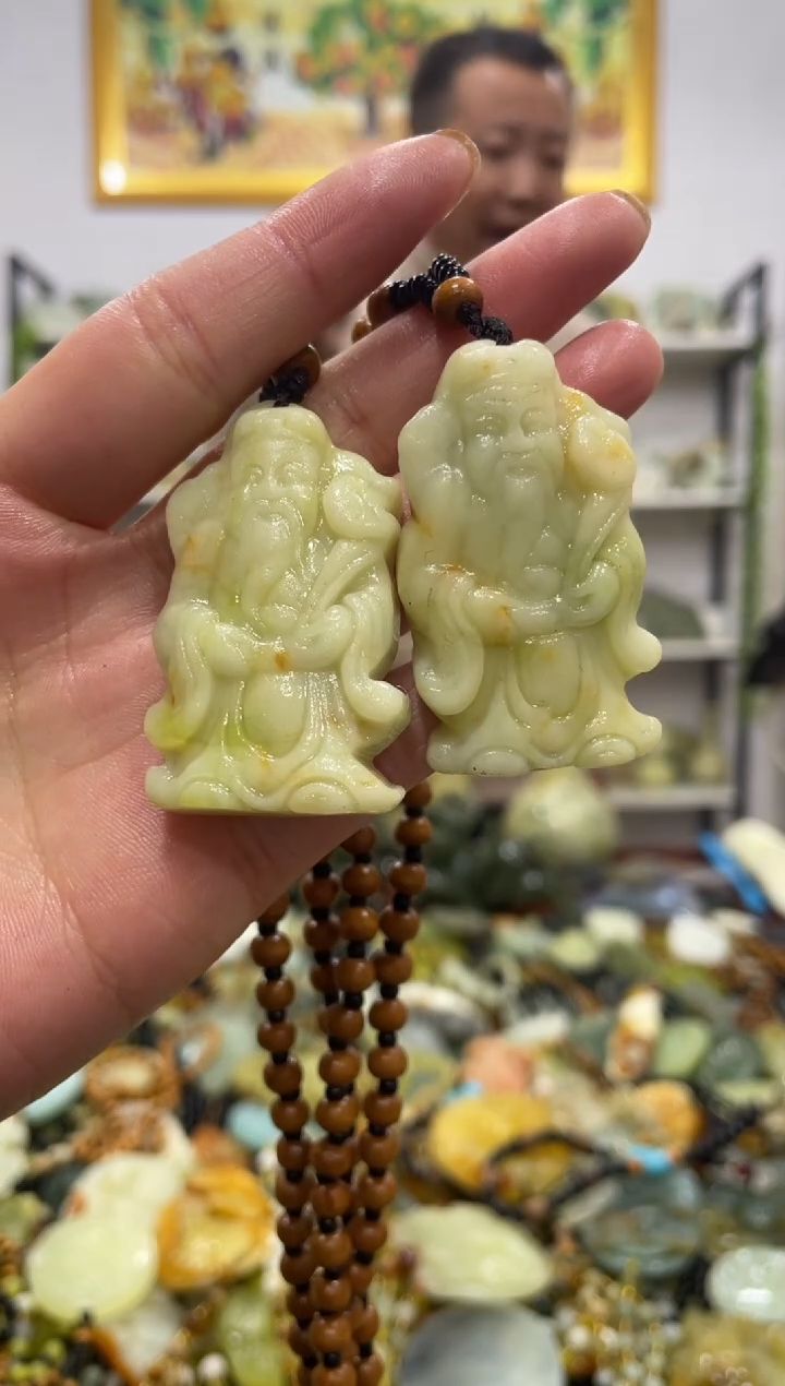 【闪购商品】岫玉吊坠未镶嵌多样性发货其中发一件