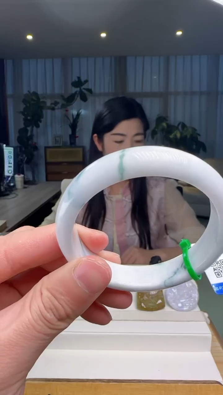 【闪购商品】翡翠手镯未镶嵌DY@@60B7J15028