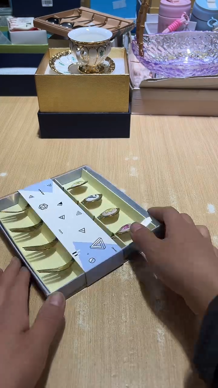 瓷片全场正品,一件不留@@1